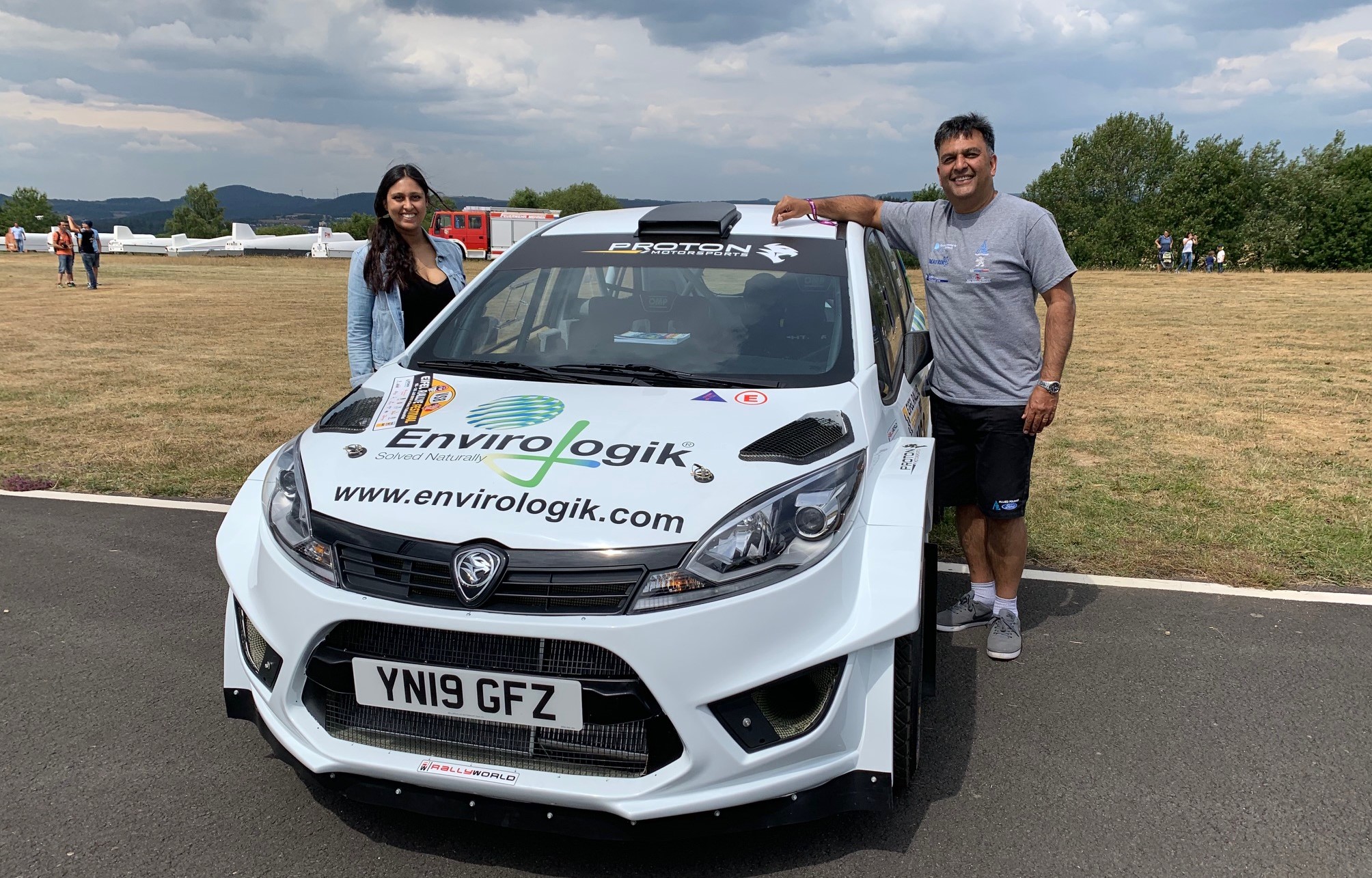 AzizwithEnviroLogikCar