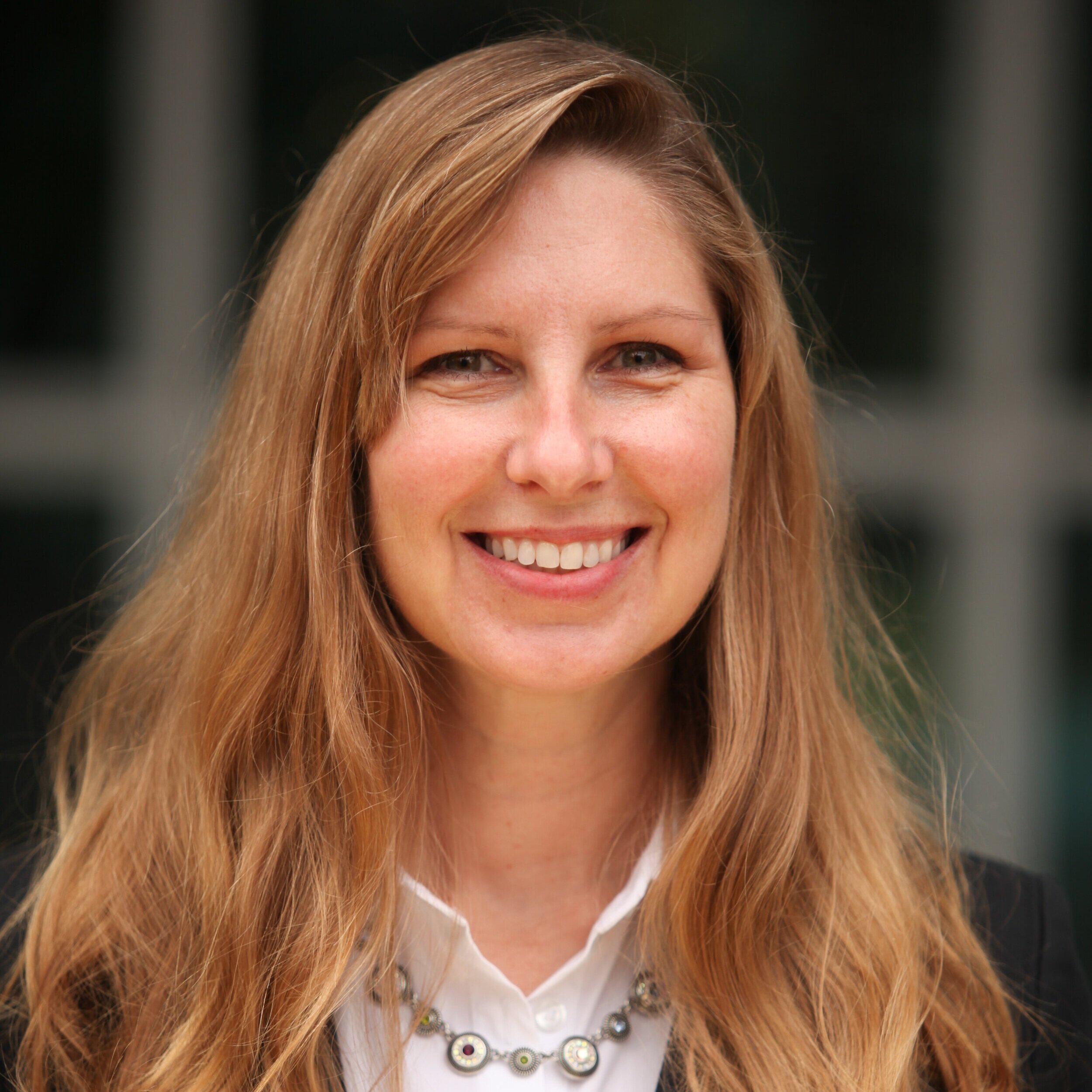 Jennifer2BDonahue2B252832529