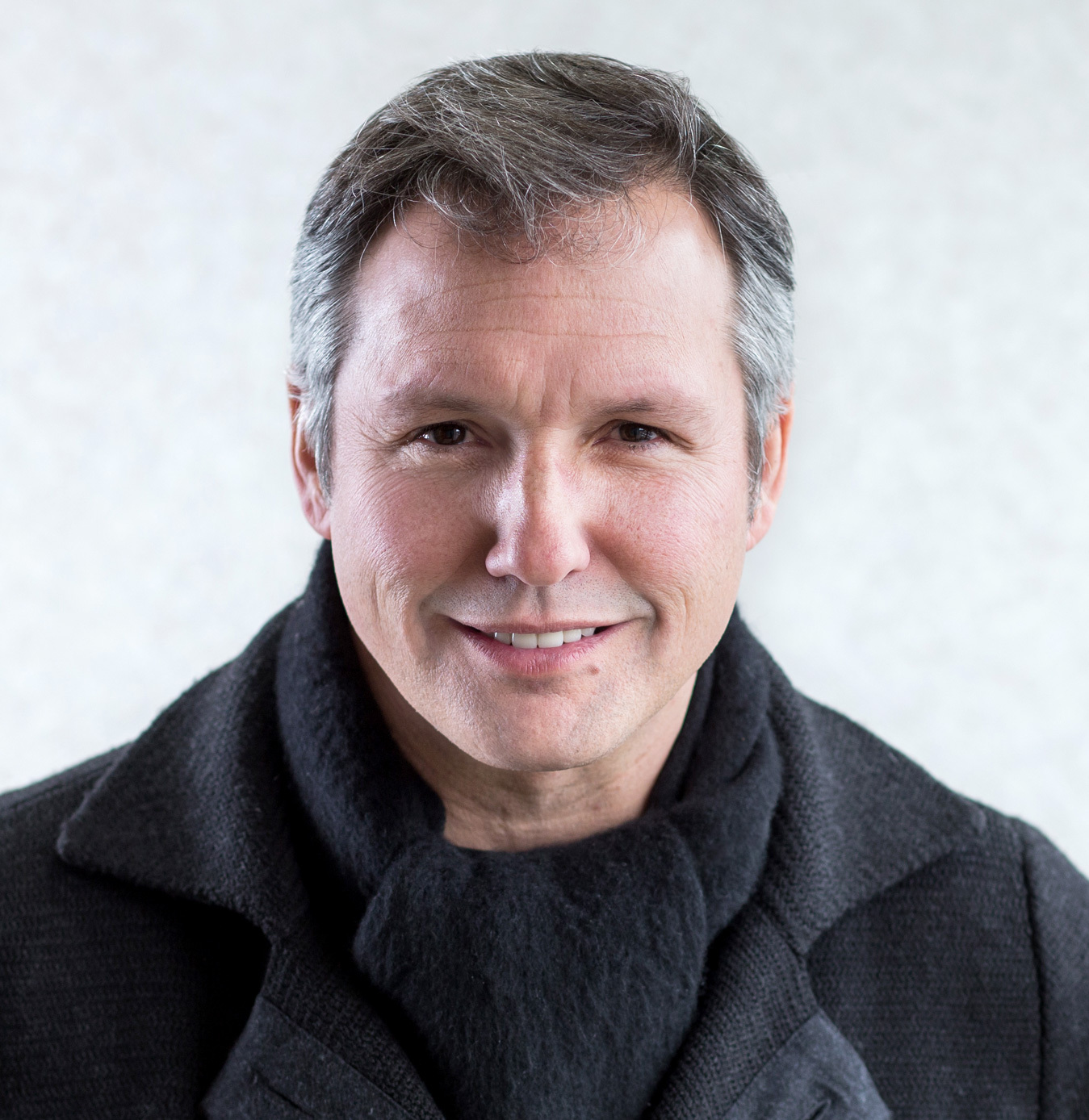 LargePNG Ron Saatva 5231 RET CROP