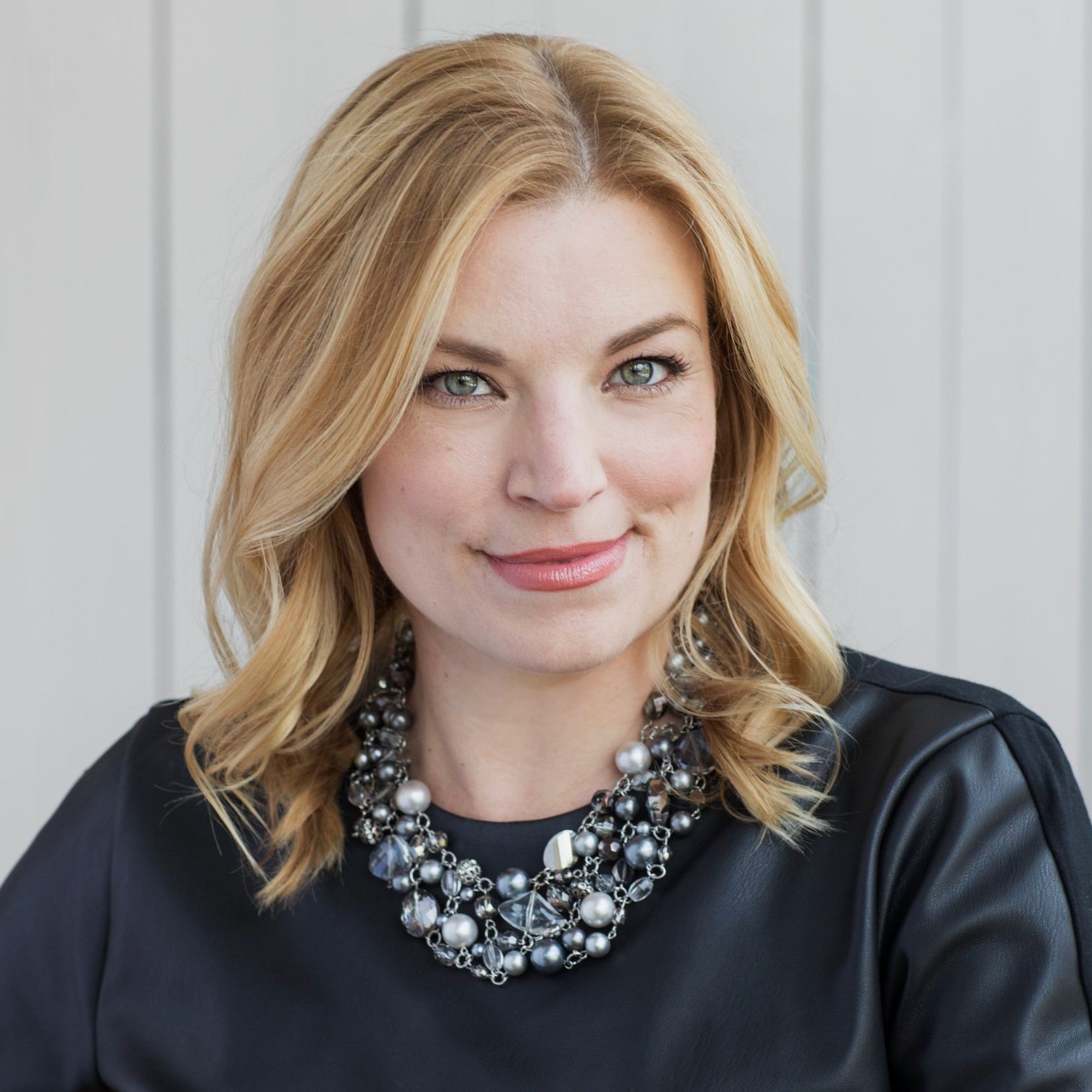 20182BSarah2BBird2B 2Bheadshot 0