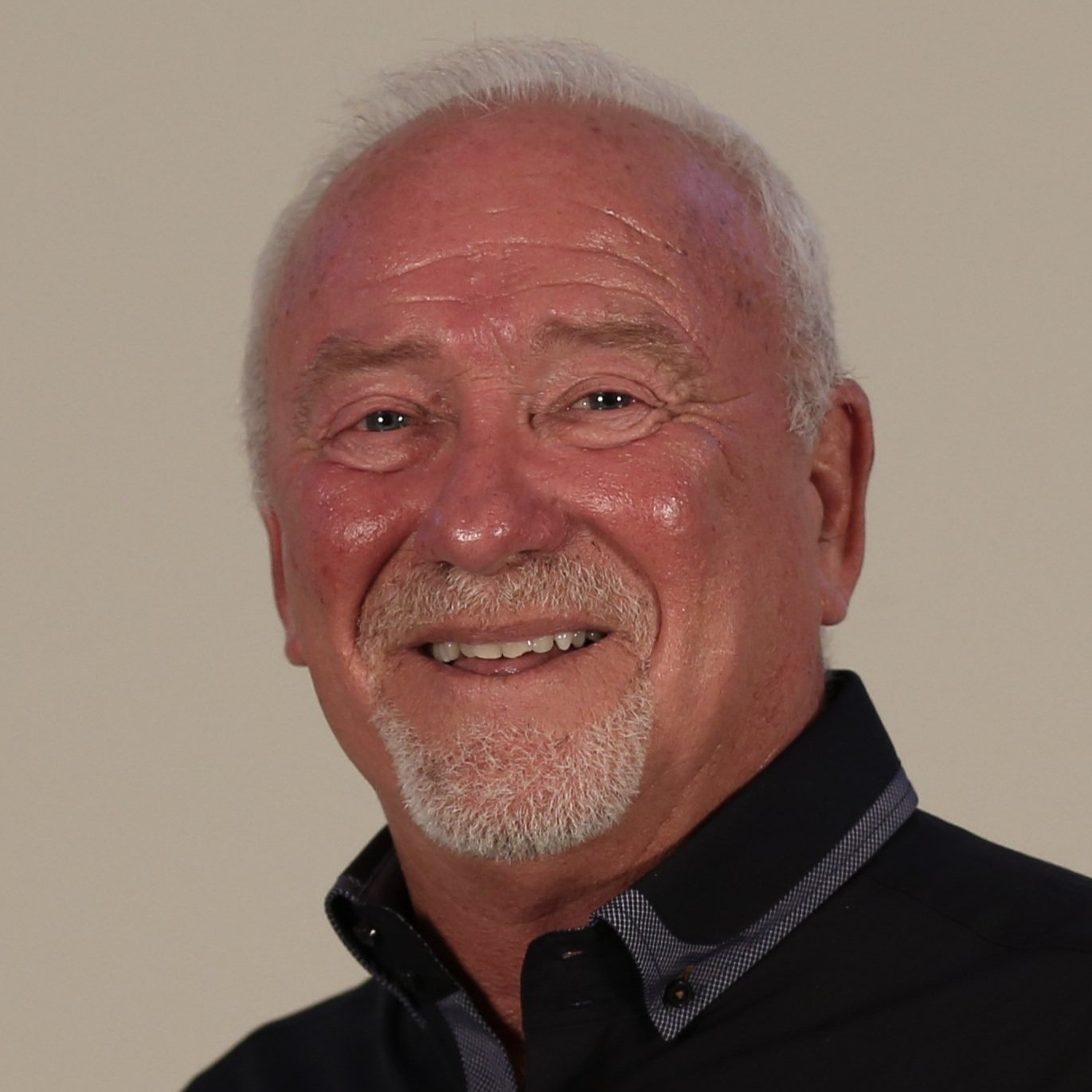 Larry Sutton Headshot