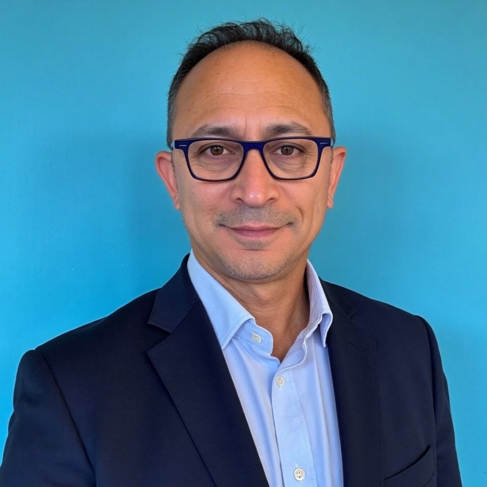 MC2BHeadshot2B 2BMichael2BCerda