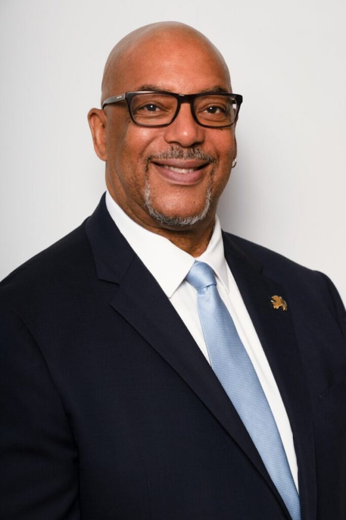 Headshot Stanley Richards (High Res)