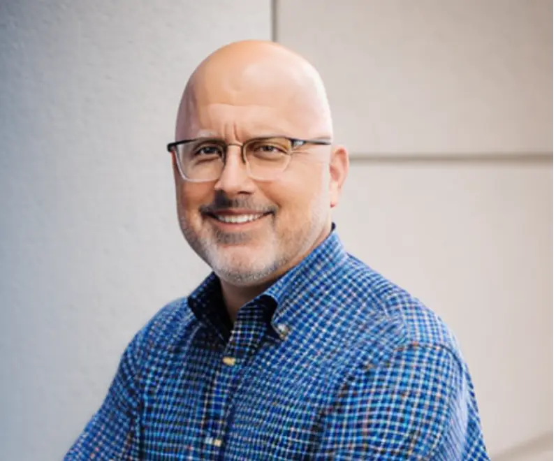 Bryan Benak headshot
