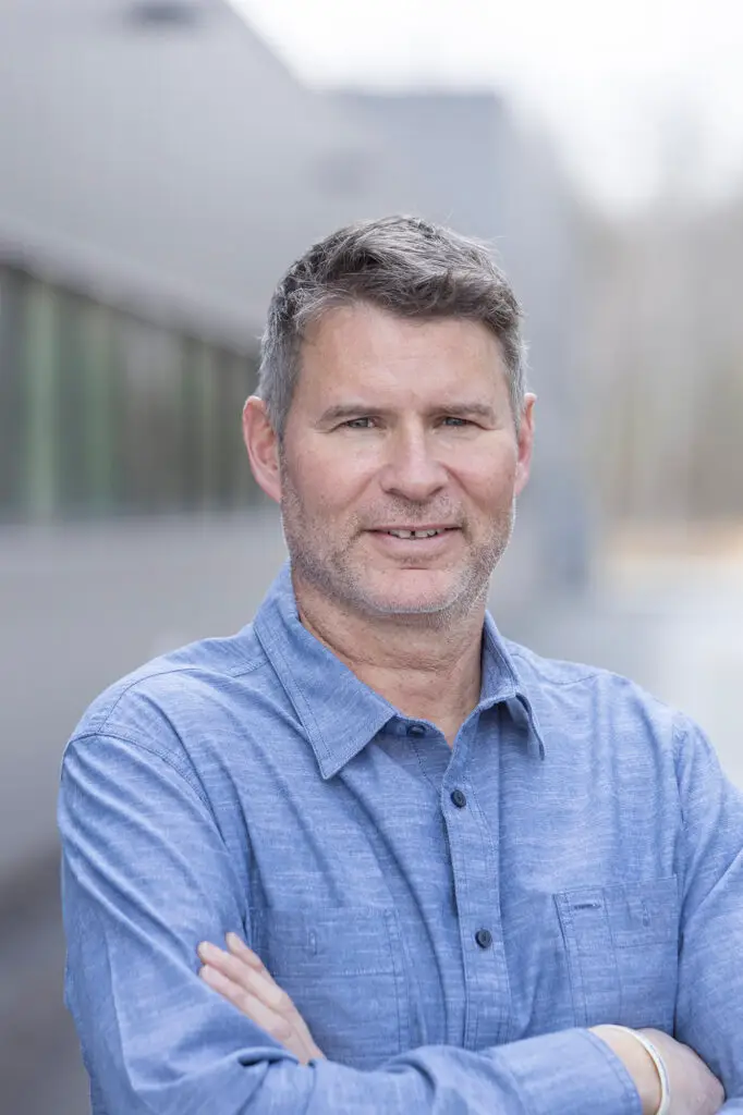 Headshot Bob Monahan