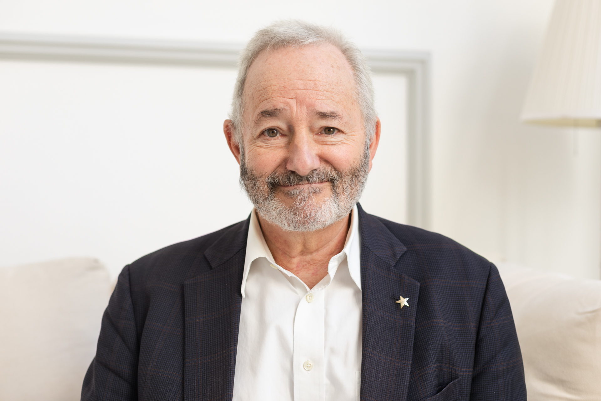Peter Samuelson Headshot
